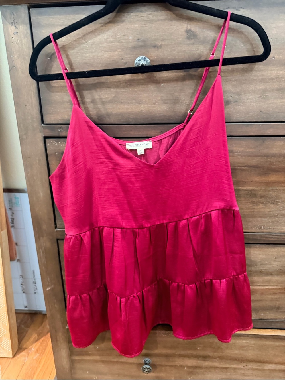 Like new Sz L maroon ruffle cami
